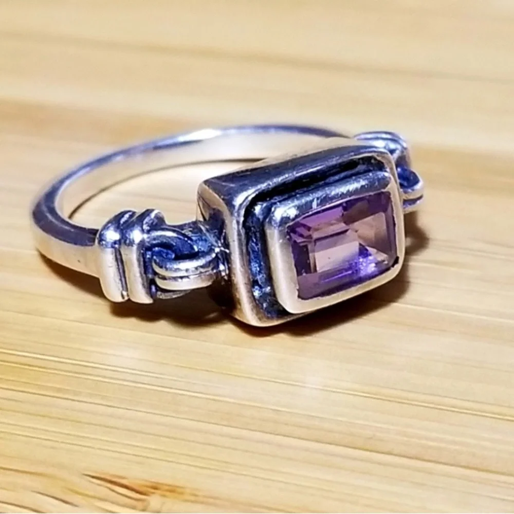 Silpada Retired .925 Sterling Silver Amethyst Ring Size 6 February Birthstone